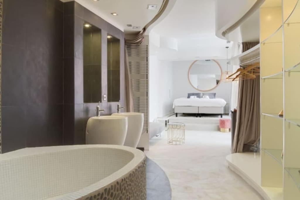 Magnifique Appartement Parisien - Marais Dış mekan fotoğraf